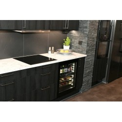 mQuvee WCD60FGBP-700 podpultni hladnjak za vino