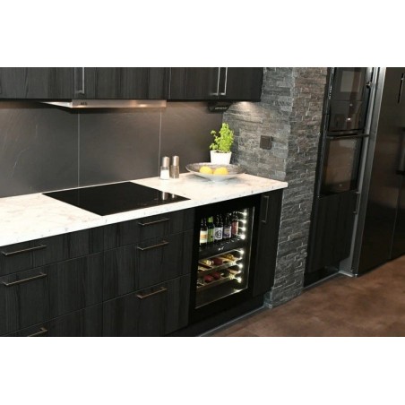 mQuvee WCD60FGBP-700 podpultni hladnjak za vino