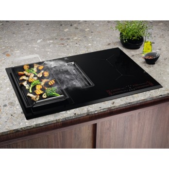 Electrolux ECC8344 SensePro indukcijska ploča za kuhanje sa integriranom napom