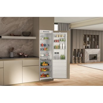 Whirlpool WHSD18A013C1 ugradbeni hladnjak